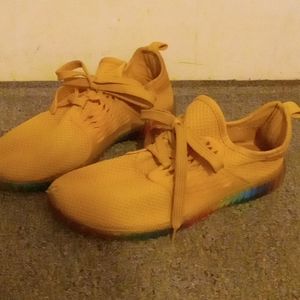 Pretty lace up shoes size 9